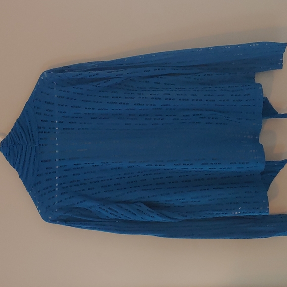 Spring & Mercer Blue Cardigan with a Rip Design, Size XL - Picture 2 of 4